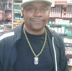 Meet your Posher, Leonard